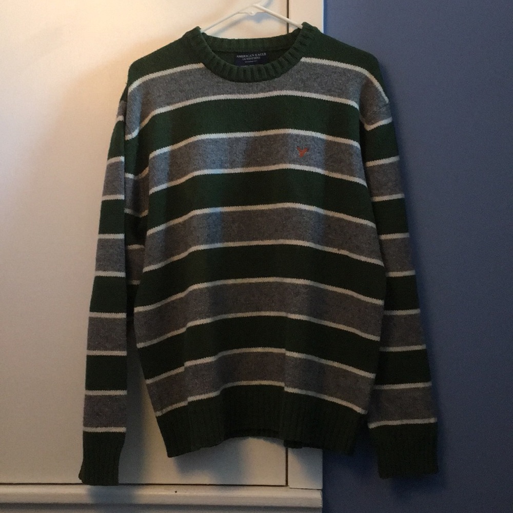 American eagle sweater